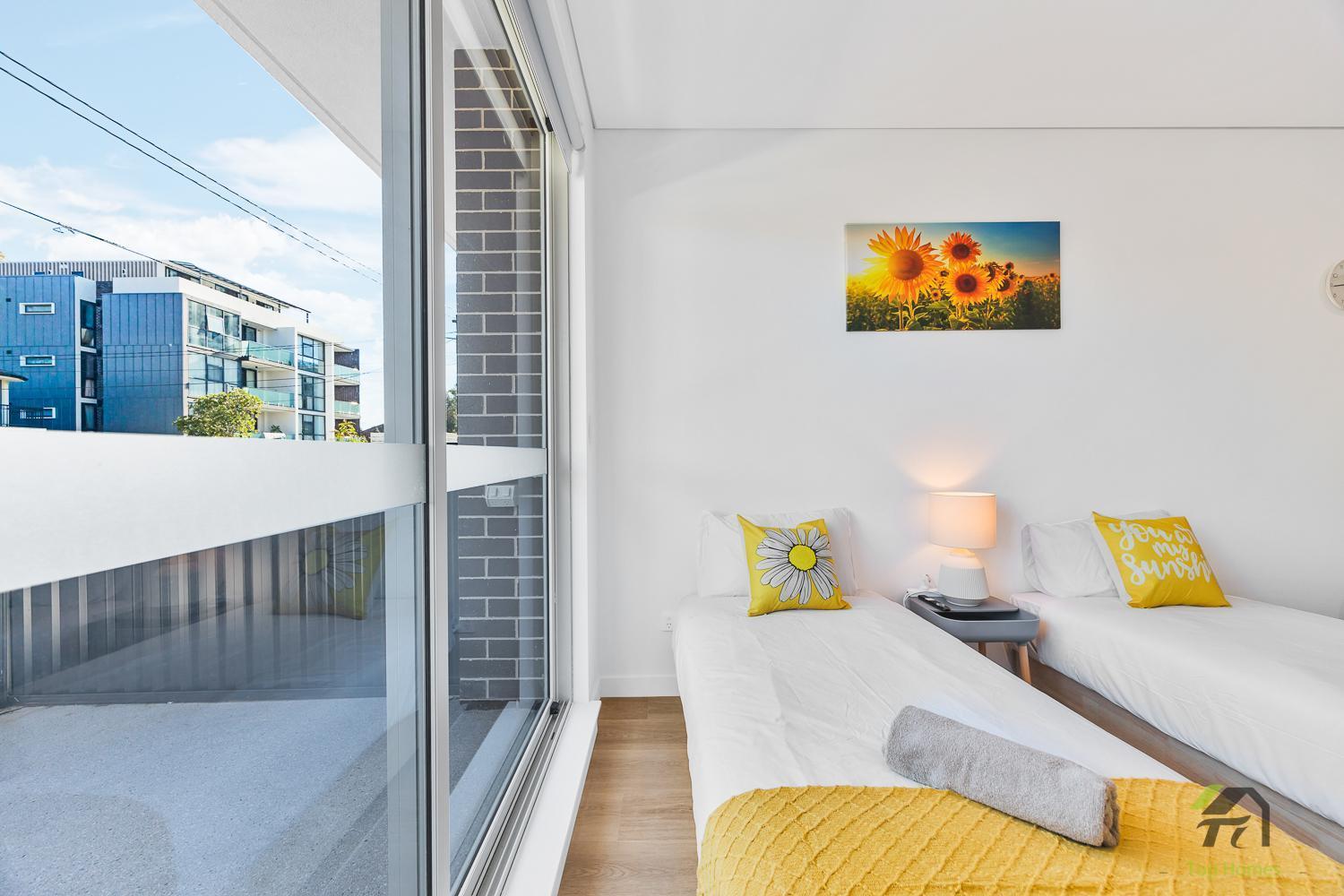 The Cozy Corner For Two! * Sydney